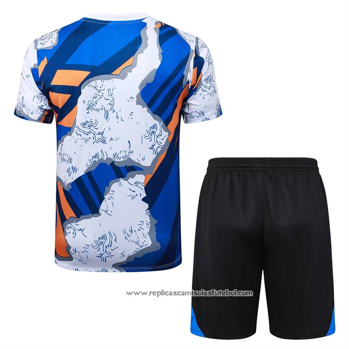 Fato de Treino
 Real Madrid 2025-2026 Manga Curta
 Azul
 - Calcas Curta
 Branco
